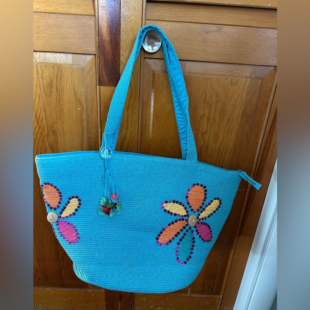 Coldwater Creek Turquoise Floral Straw Tote Bag Beaded Applique beach bag Purse